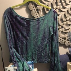 Beautiful tiedye Free People bell bottomed sleeves